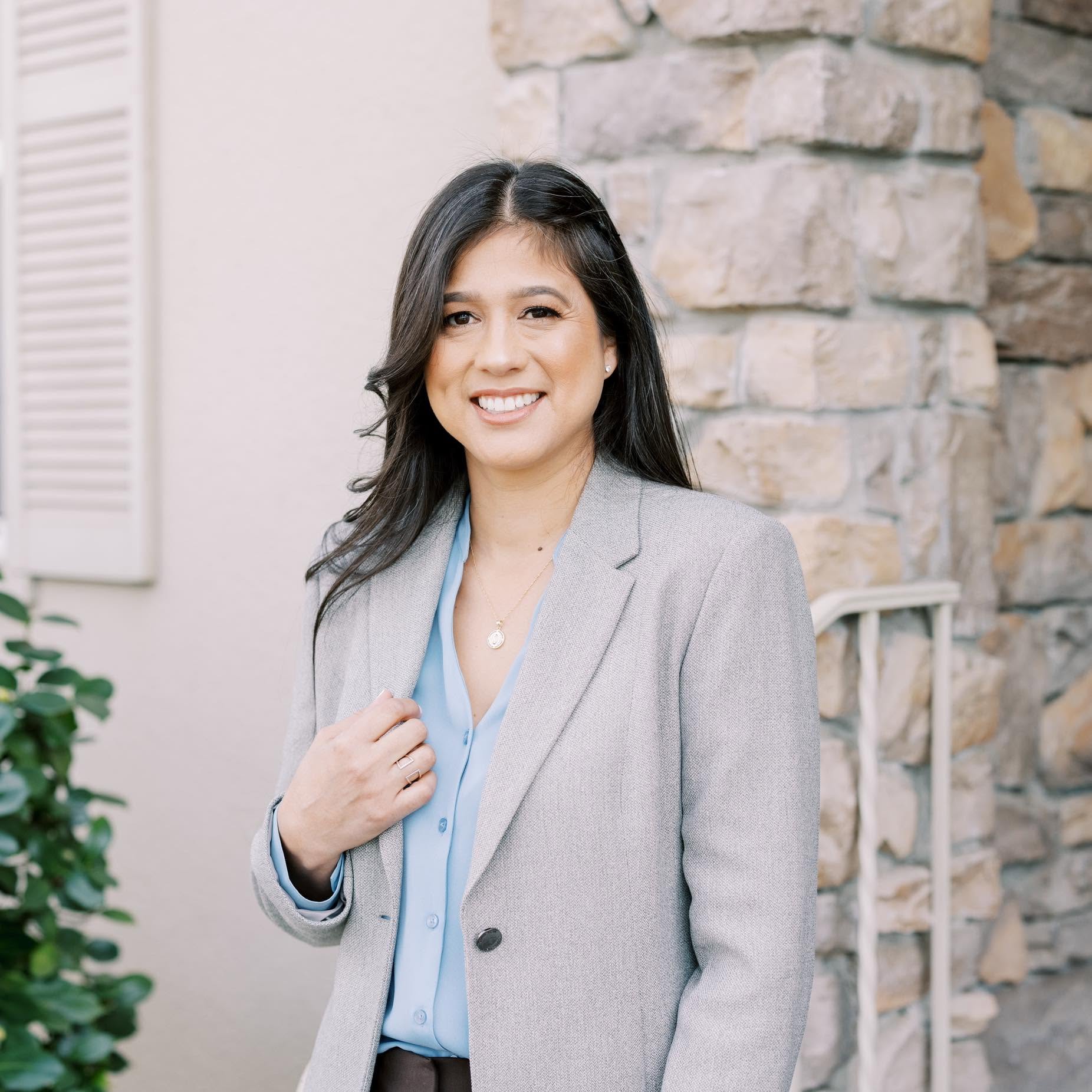 Edith Villapudua, Stockton real estate agent